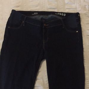 Gap maternity jeans, side panel